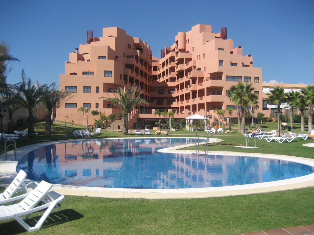 Don Juan Beach Resort Estepona Exterior photo